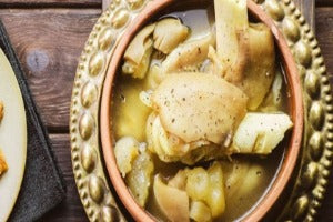 Knuckles Soup شوربة الكوارع